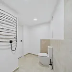 Апартаменти Homey 1br Loft In Old Town Рига