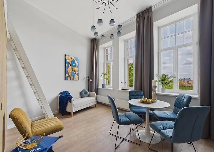 Homey 1br Loft In Old Town Dzīvoklis *