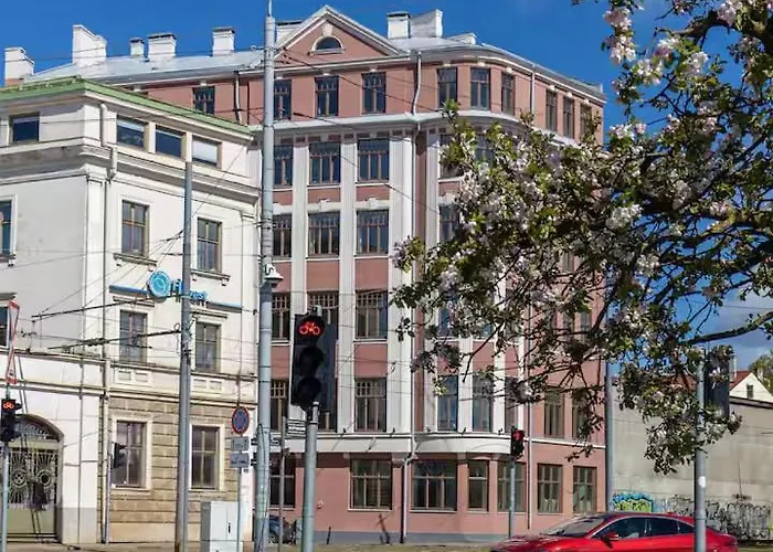 Homey 1br Loft In Old Town